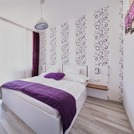 Apartman Rubin Sarvar Ngoại thất bức ảnh