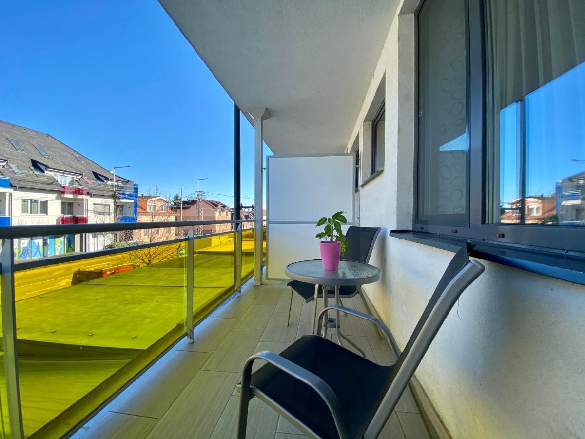 Apartman Rubin Sarvar Ngoại thất bức ảnh